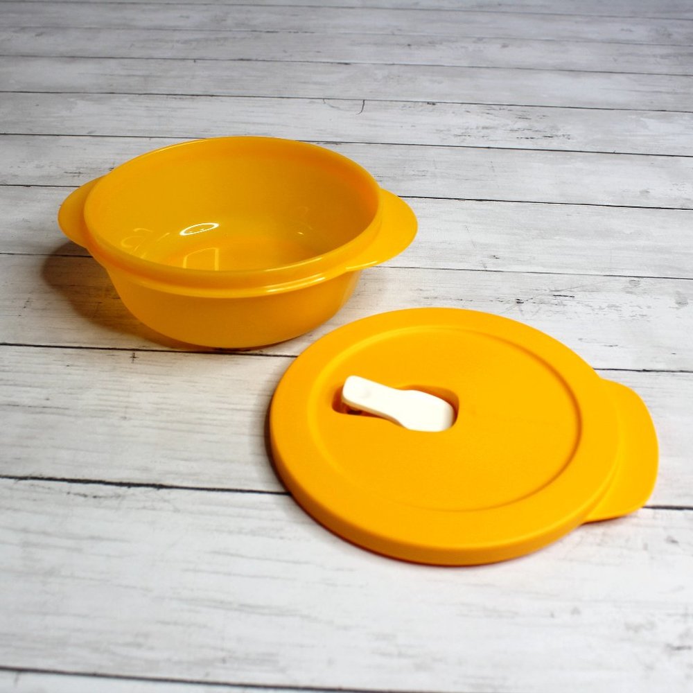Tupperware Crystalwave Round 2 1/2 Cup Microwave Storage Container Bowl